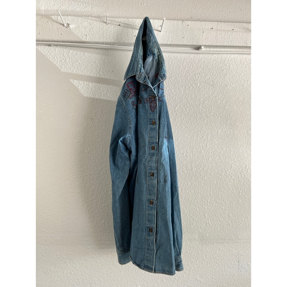 90s VTG looking Denim Shirt Women's Blue Embroidered Floral Butterfly Top XL - Picture 4 of 11